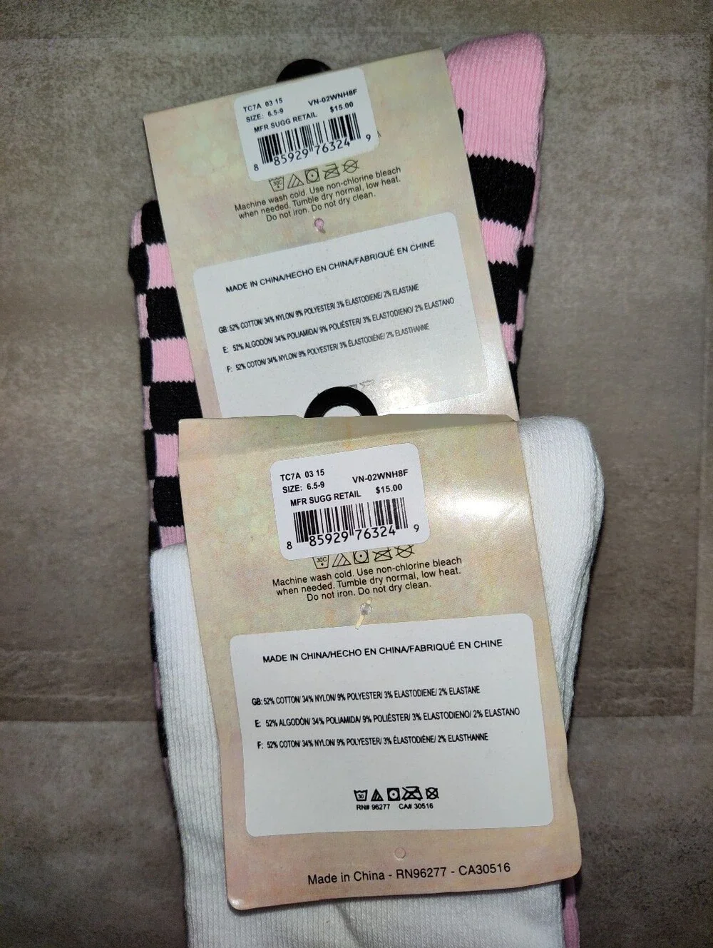 Vans Off The Wall Crew Socks Lot of 2 Checkerboard White Pink Red NWT Men's 6.5-
